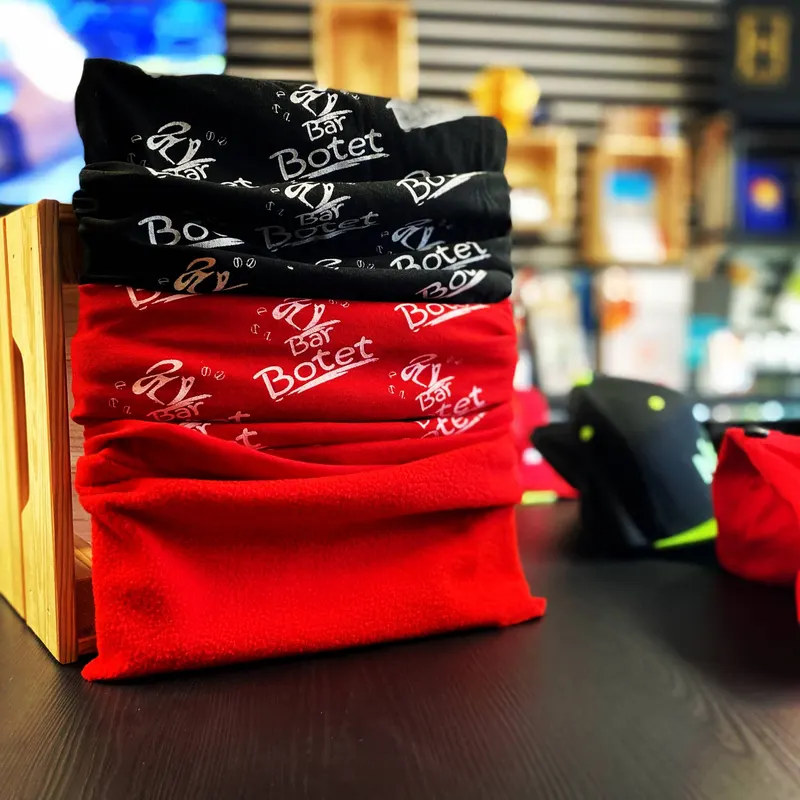 Bragas de cuello personalizadas para un club